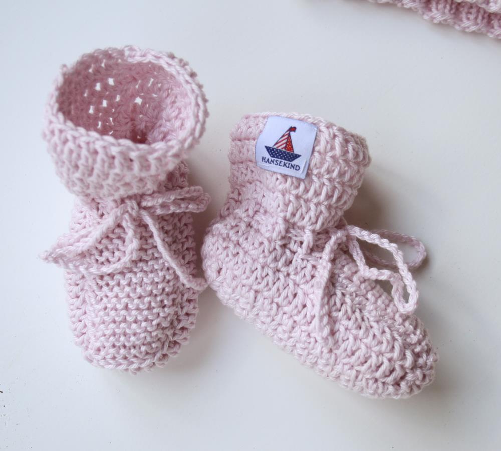 Strickschuhe für Babys rosa, handgestrickt