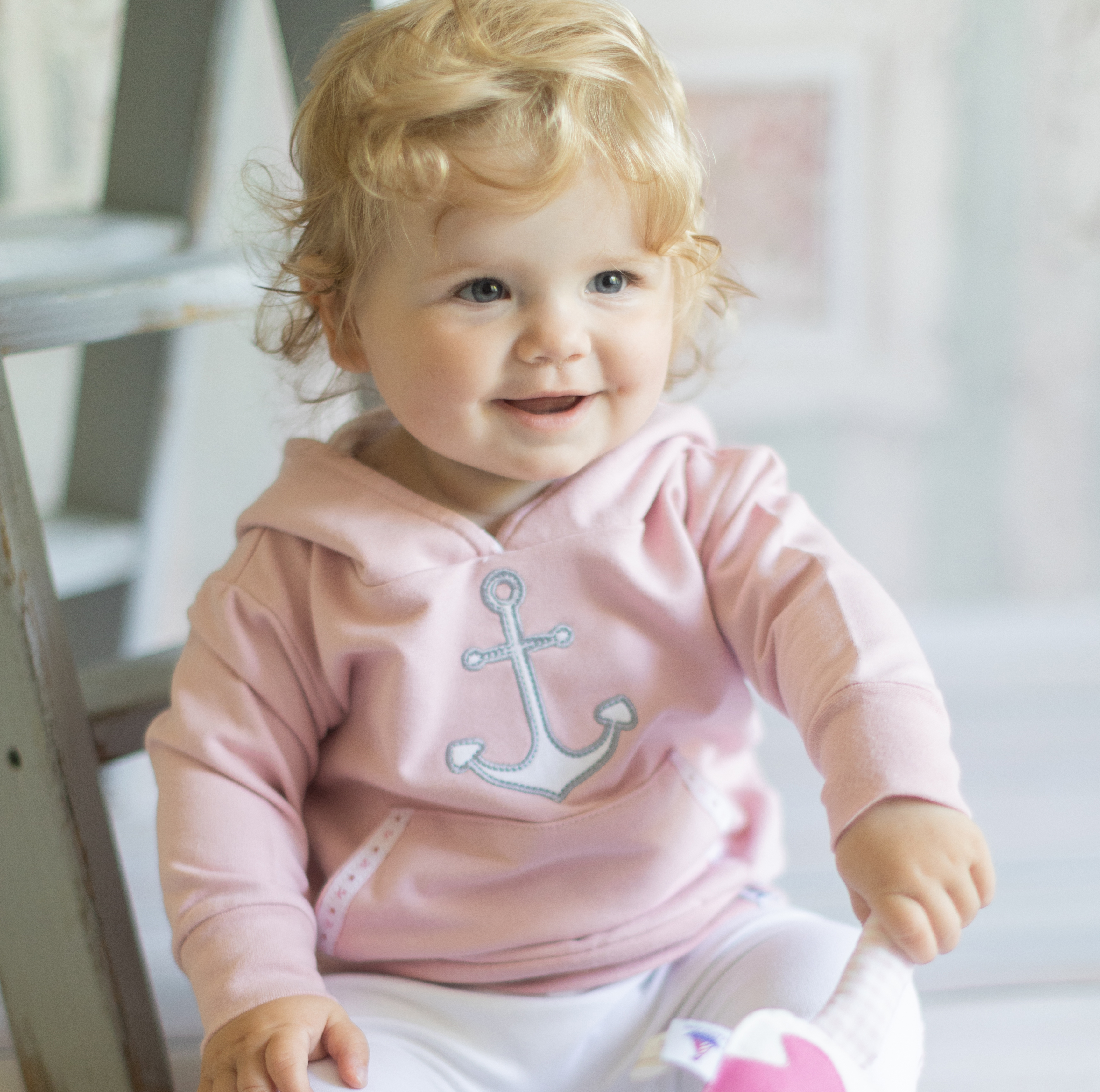 Sweat-Shirt  rosa mit Ankerstickerei 110/116